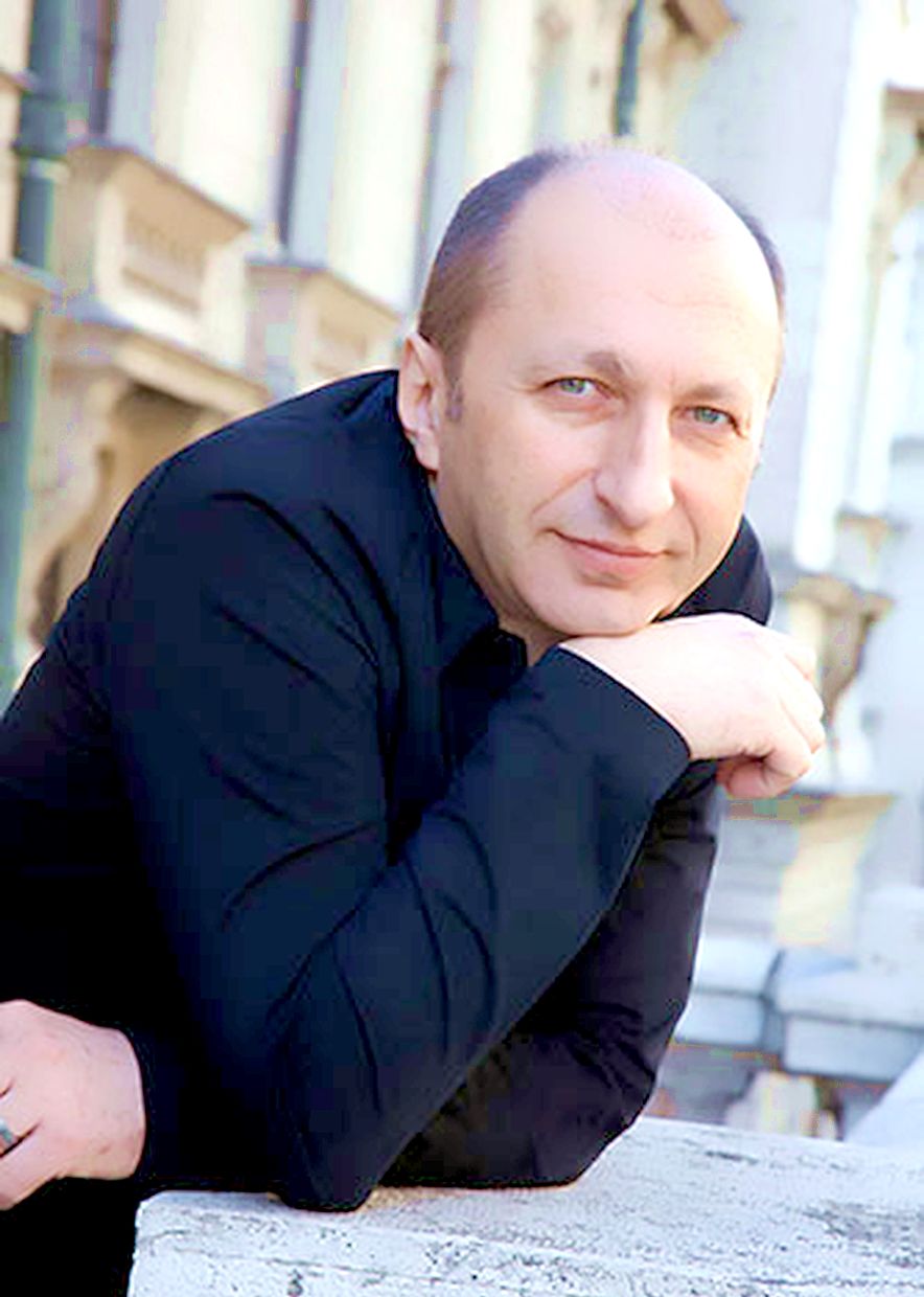 Эльдар Алиев